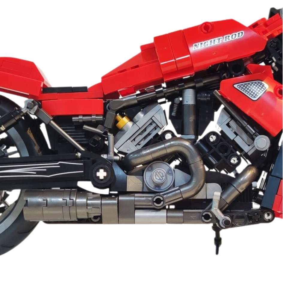 JieStar 91020 Red Devil Night Rod Motorcycle Building Blocks 849 Pcs