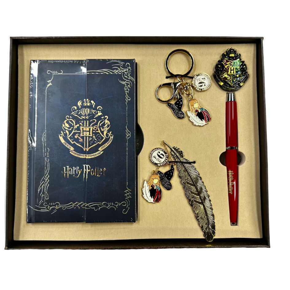 Harry Potter Keychain, Notebook and Pen Box Set